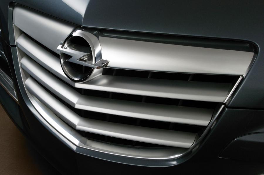  Opel Insignia Concept 2003 года  (фото 49 из 61)